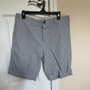 Hollister White/Navy Blue Striped Shorts - Size 33 - Relaxed Fit